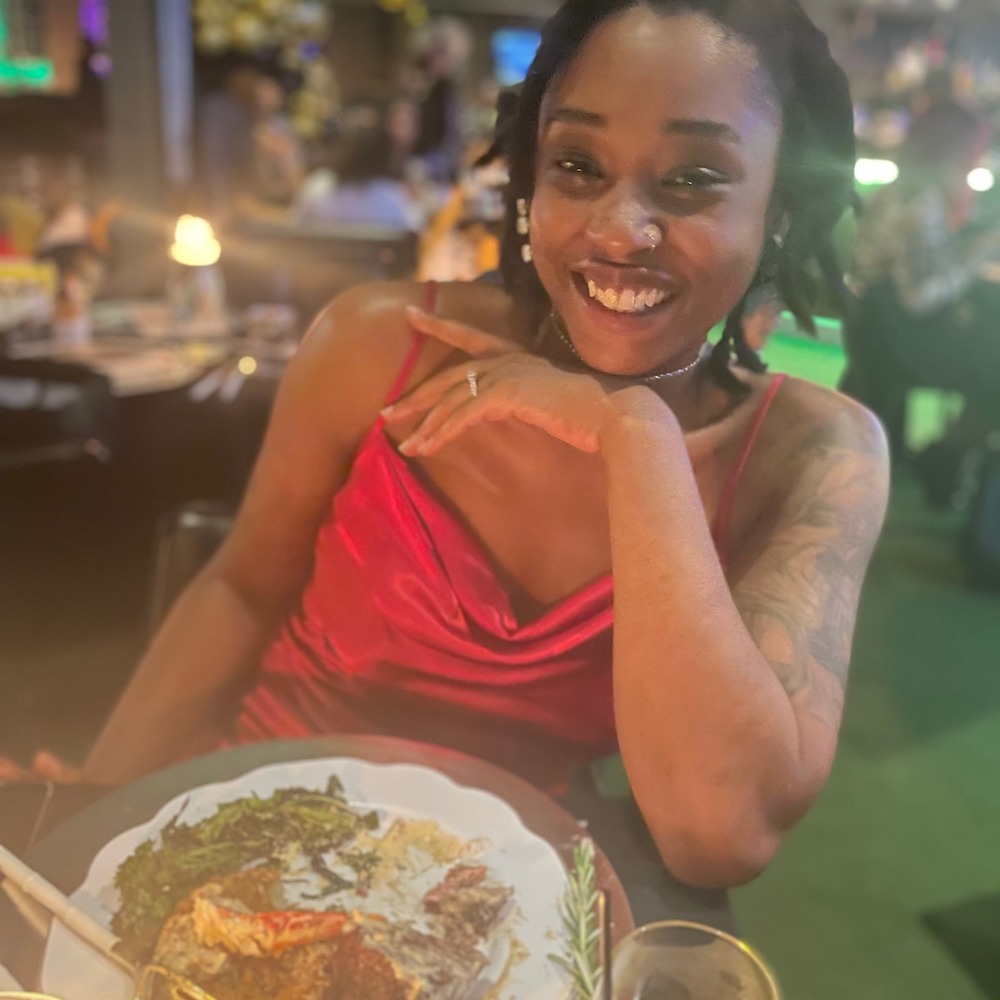 Meet your Posher, Cyasia